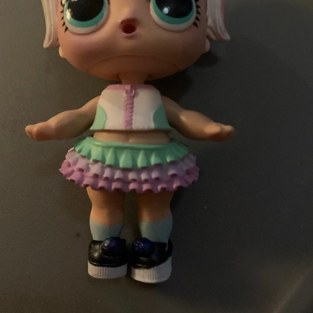 MGA LOL Surprise Pastel Ruffled Skirt Doll Pigtails Mint Lavender Pink Toy